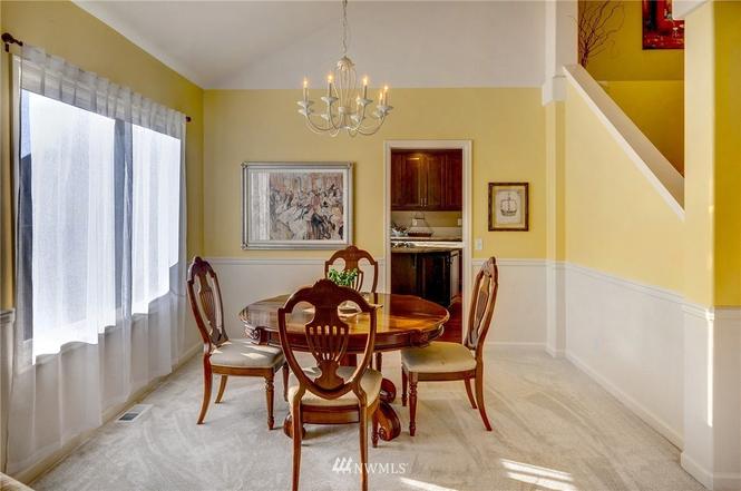 19218 Meridian Pl W
