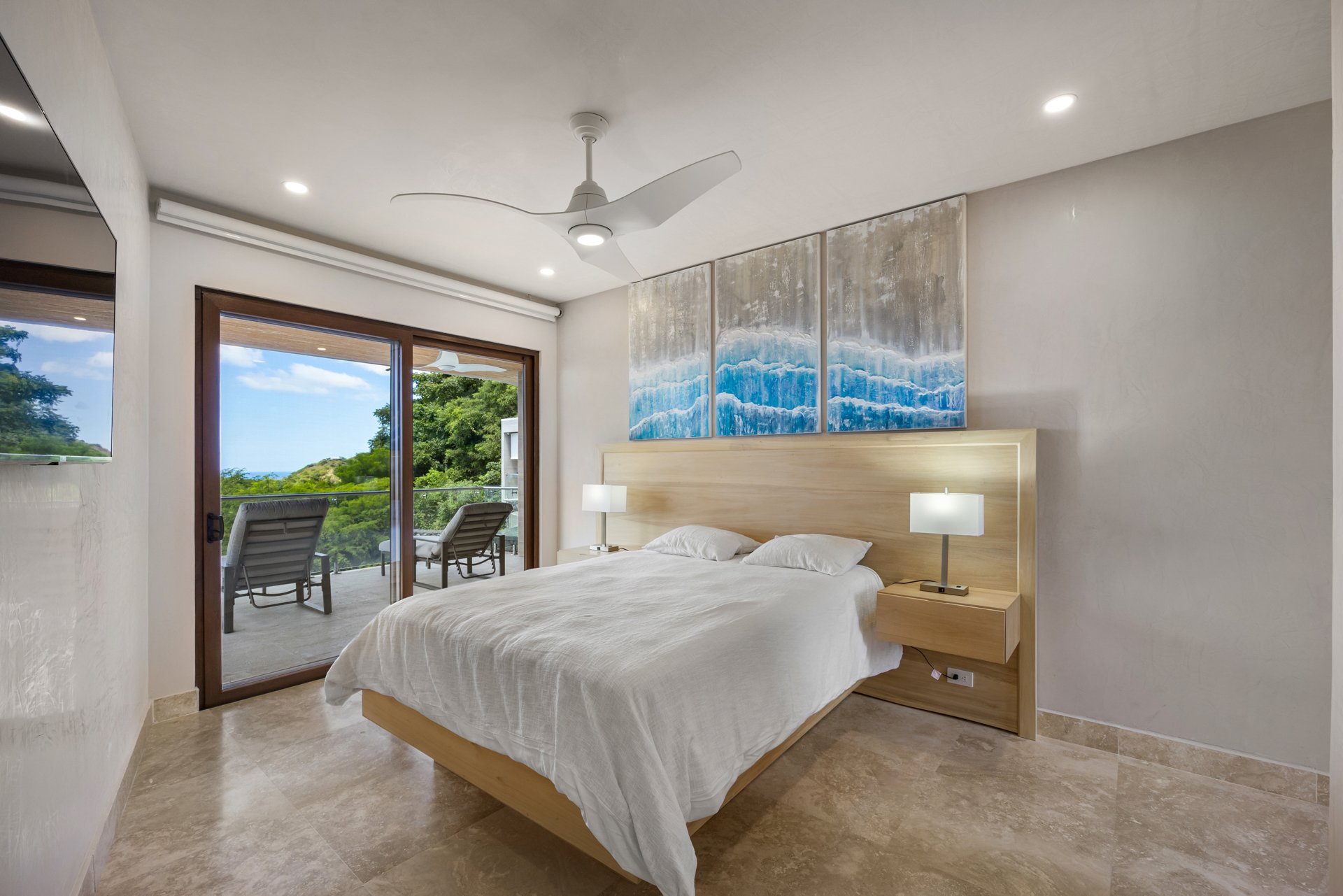 Casa Manta Ray | Indulge in Luxury with Stunning Flamingo Beach Views!