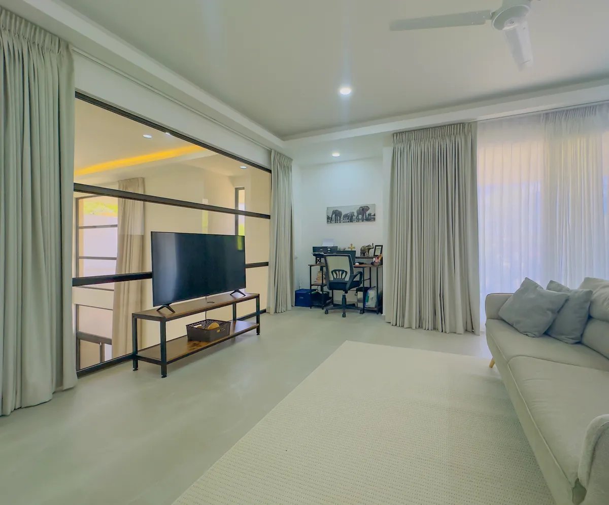 Newly Built Two-Story Home Minutes from the Beach