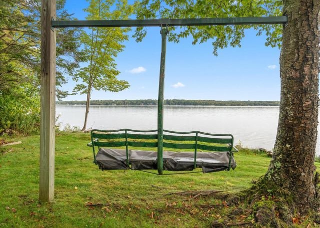 Township Park Road, Pickerel Lake