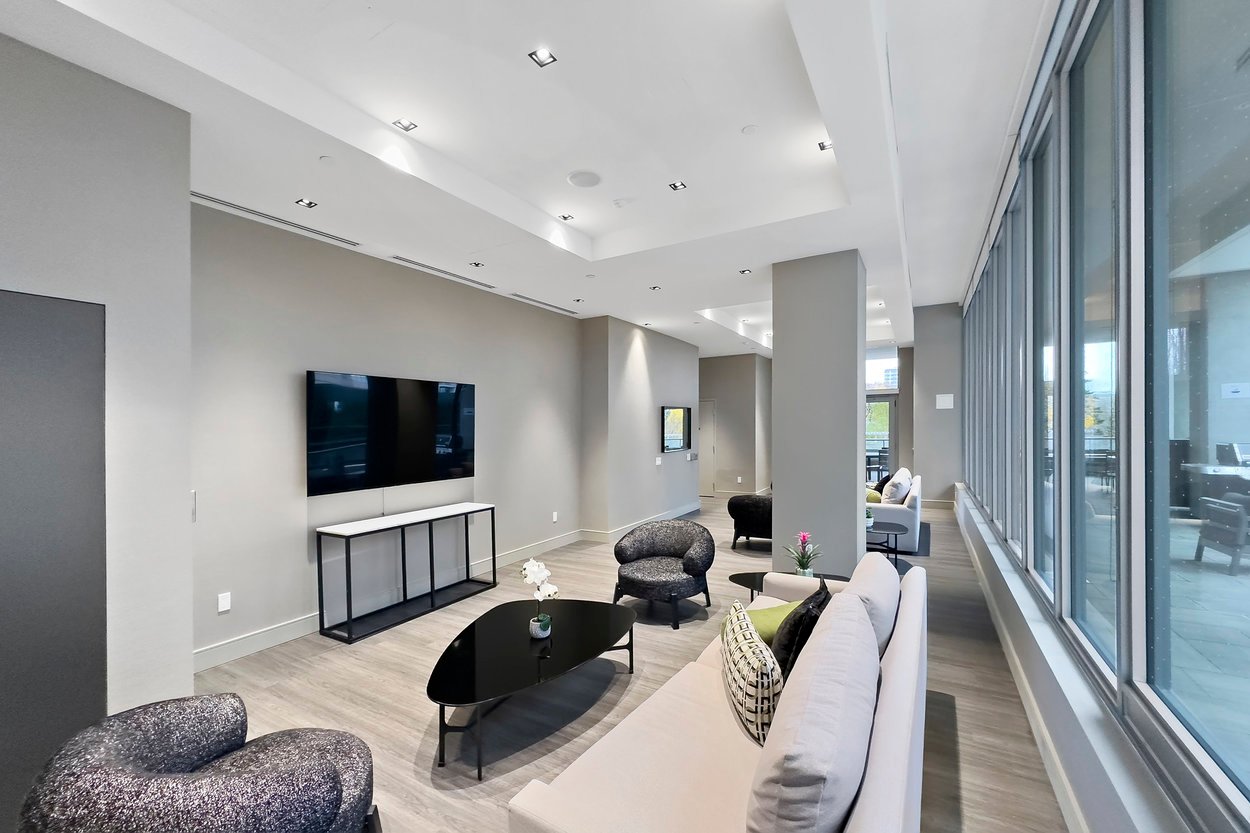 25 Holly St Unit: 708