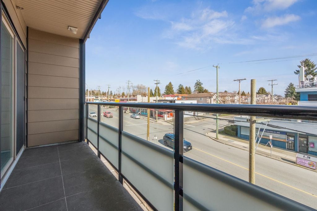 7727 Royal Oak Ave, #309