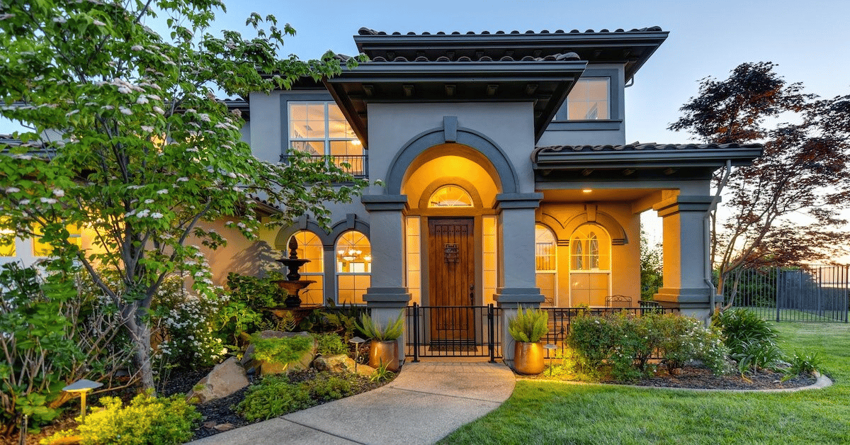 Does landscaping help to sell your home?
