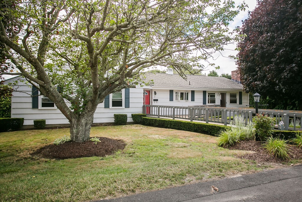 2 Sherri Lane, Middletown RI, 02842
