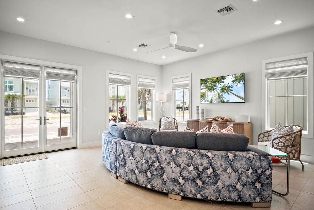 Coastline Drive - Custom Residence 