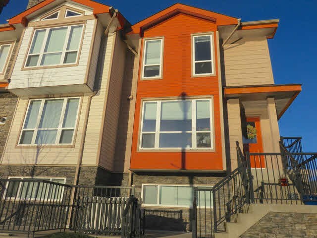 1261 Main St, #8