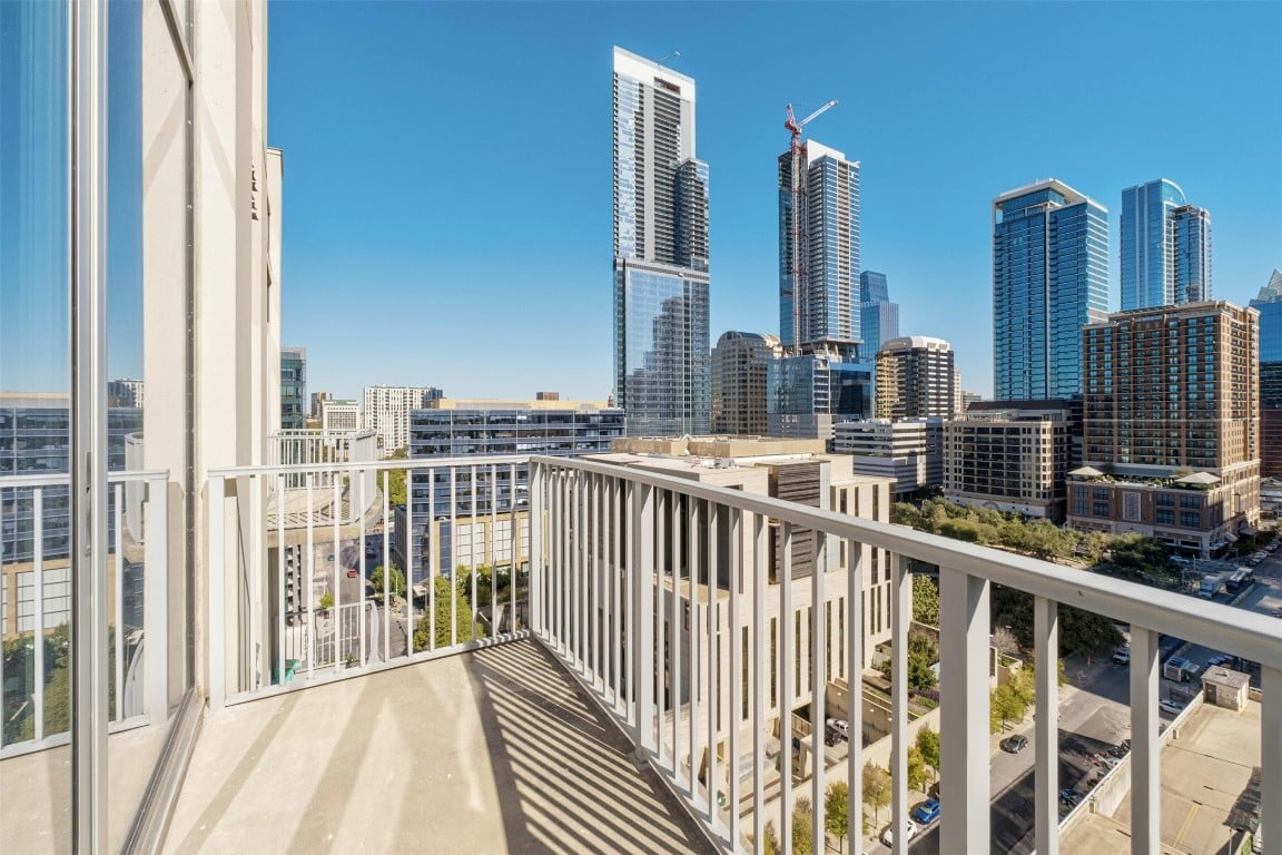 360 Nueces St, #1615
