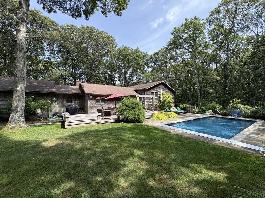 162 Clover Hill Rd