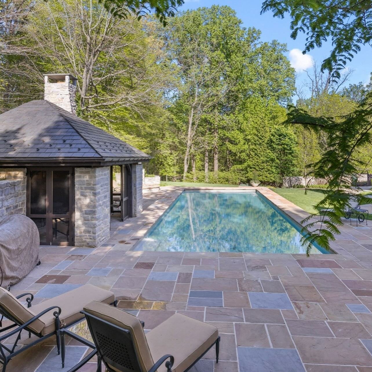 9 Saddlebrook Lane