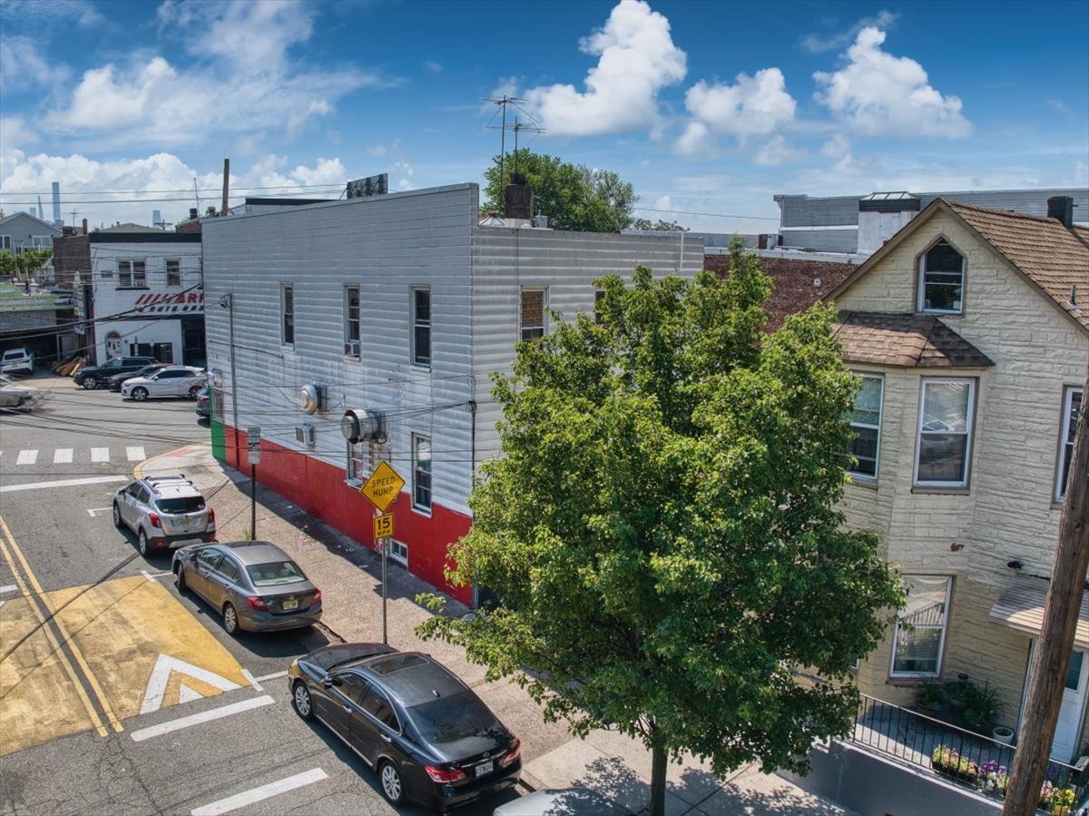 6245 Kennedy Boulevard, North Bergen, NJ