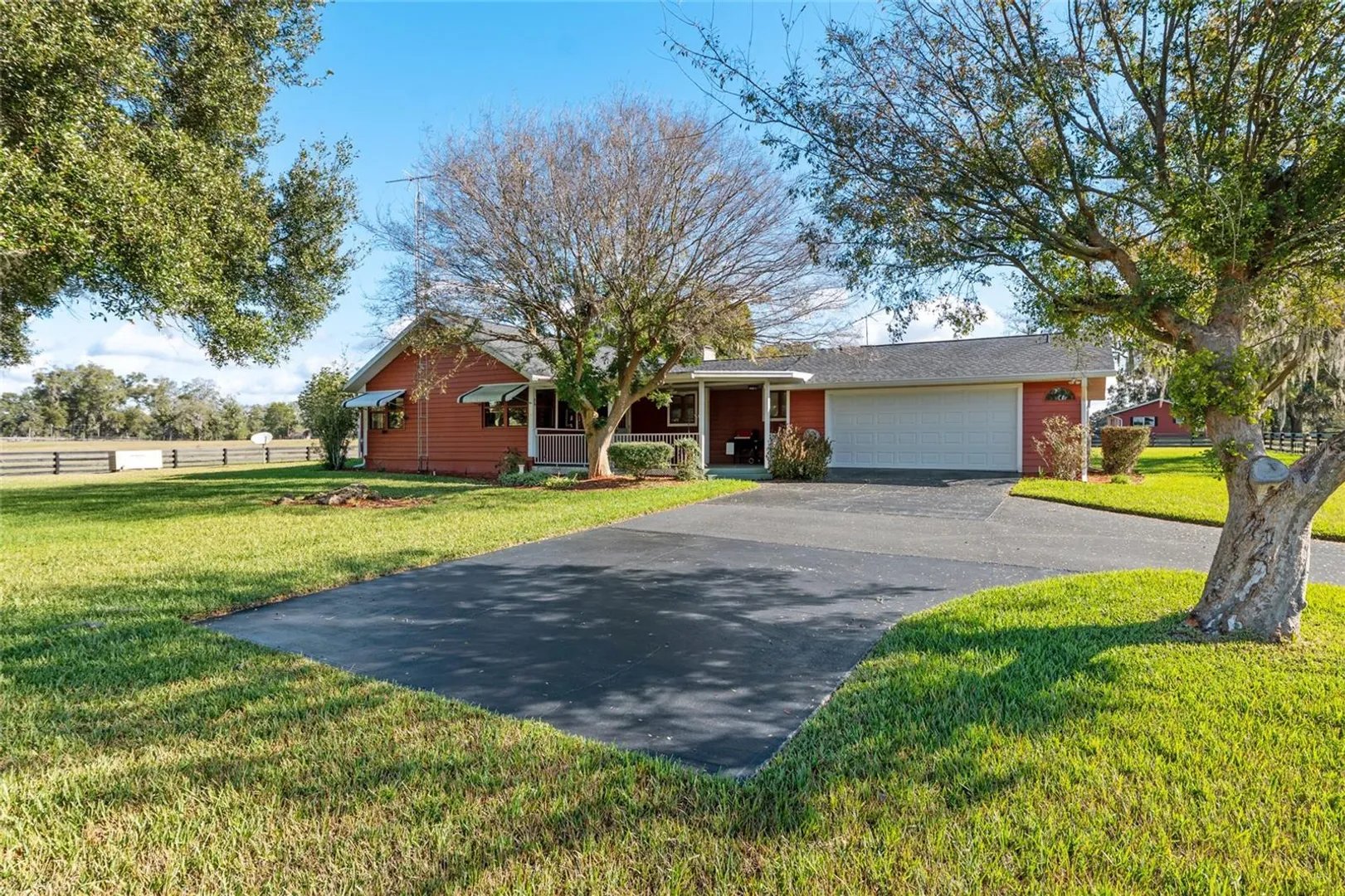 10880 NW 160TH AVENUE