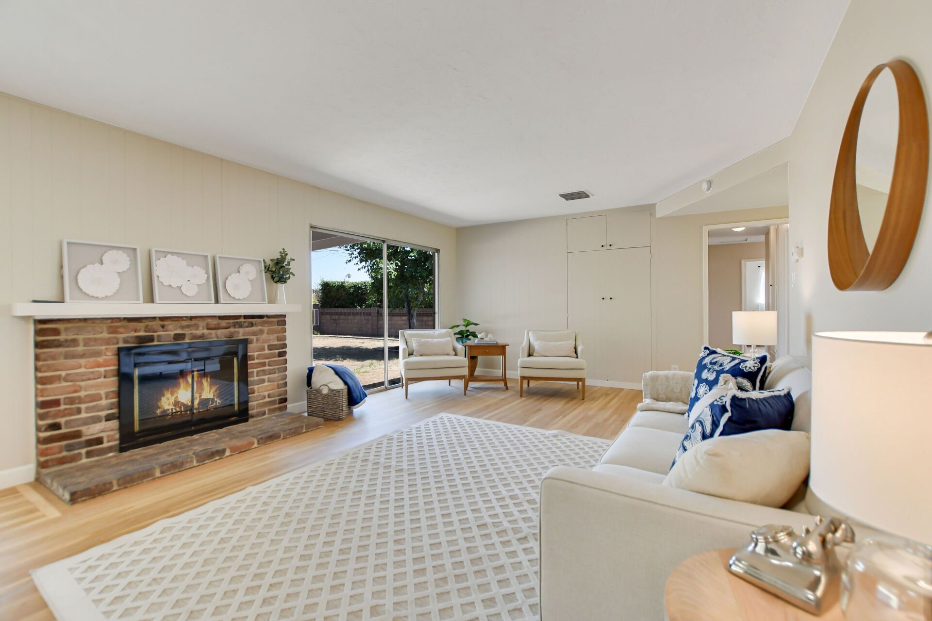 1146 N Soldano Road