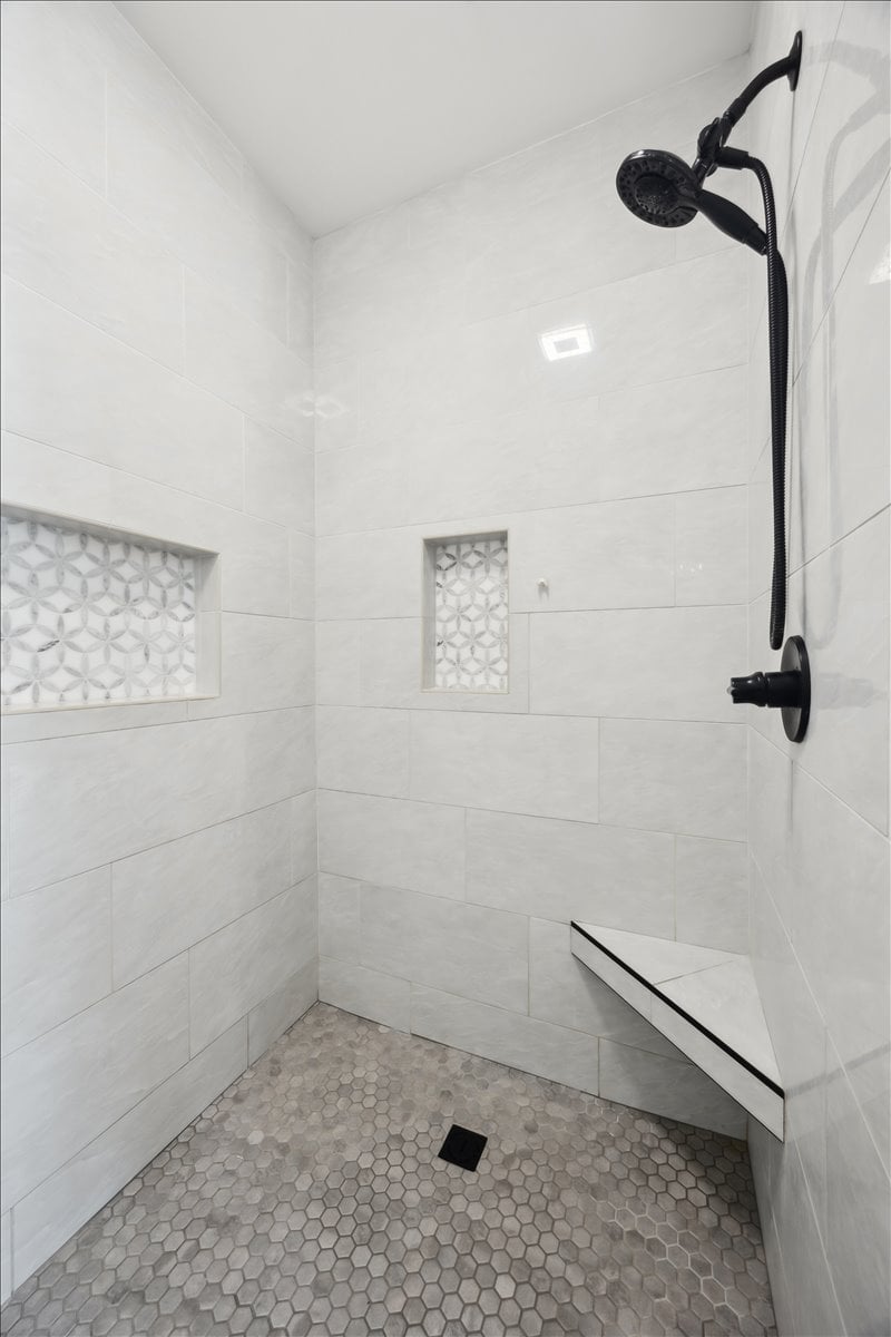 4513 Lake Summer Mews