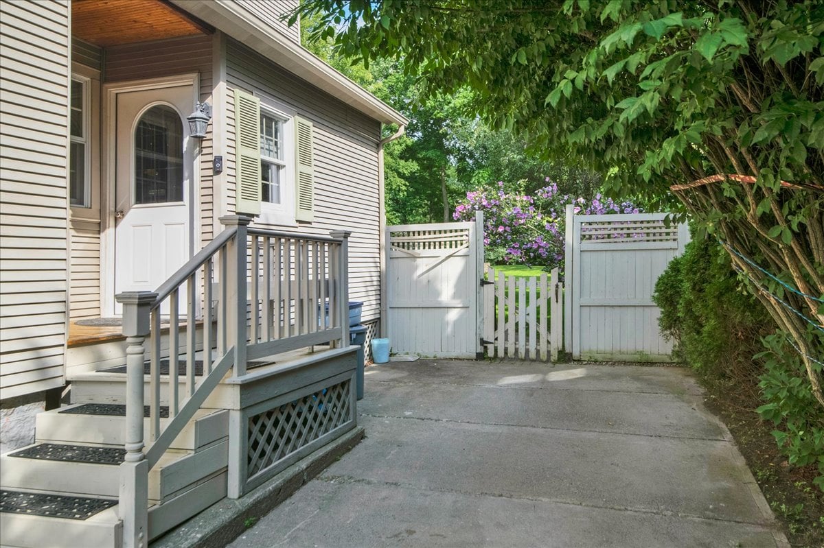 19 Brown Avenue
