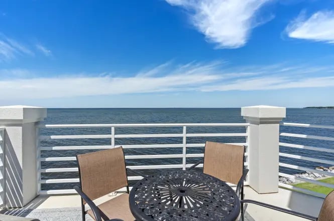 972 Northshore Dr #972