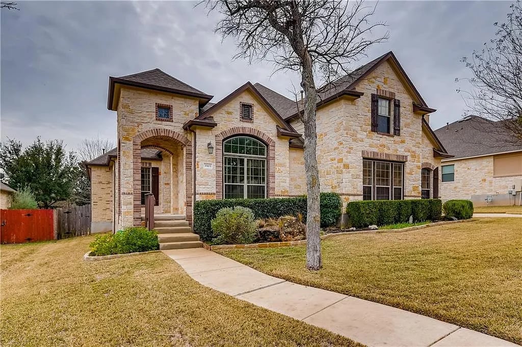 3503 Curtis Dr