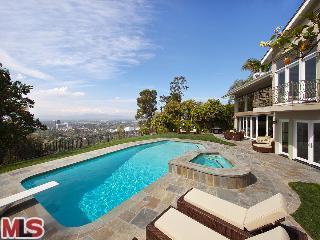 3869 Deervale Dr