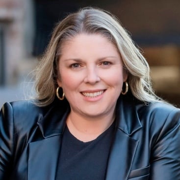 Emily Jo Roberts North Carolina Real Estate Agent Headshot