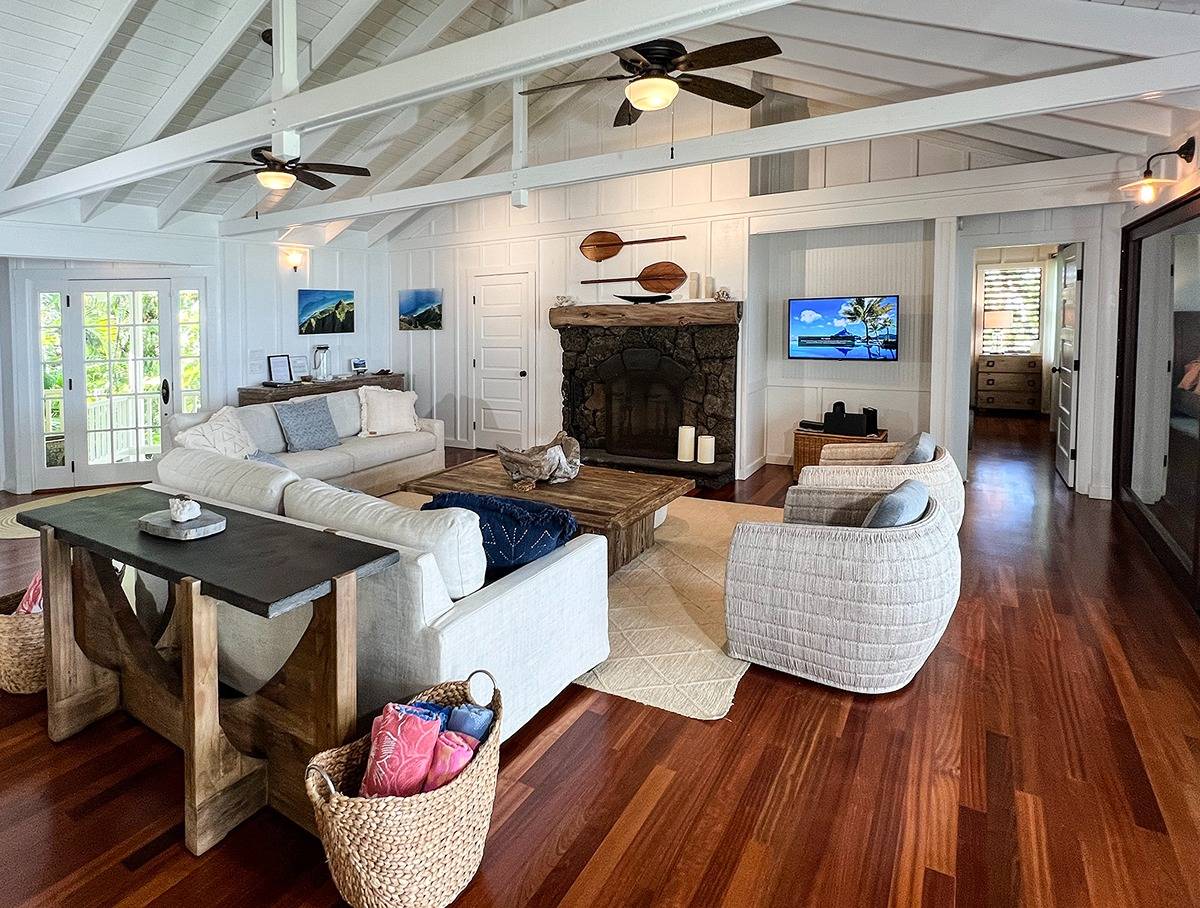 BEACHFRONT VACATION RENTAL - HAENA KAUAI