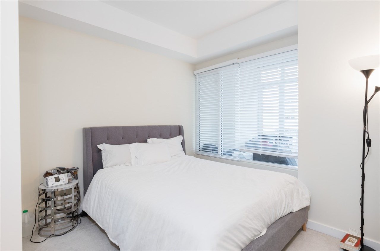 38 W 1st Ave, #320