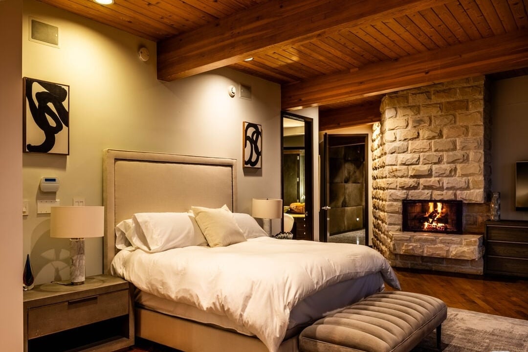 Orion Crest, Devlin Dr, 90069