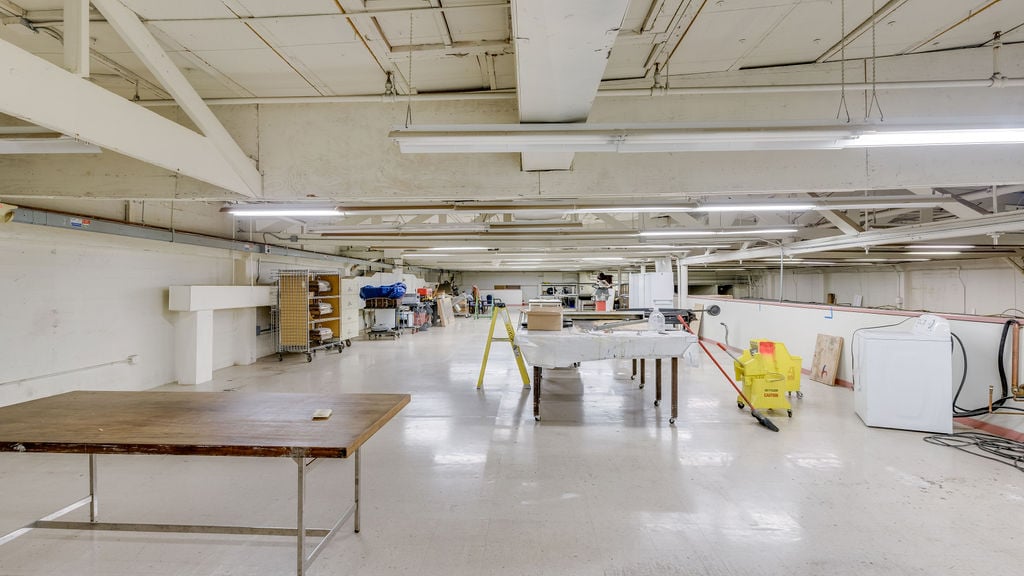 1469 Pacific Ave | 16,493 Light Manufacturing Warehouse