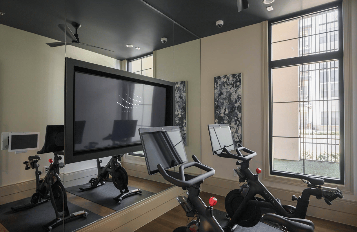 Up to 10 Weeks Free, $1,000 Gift Card and More!