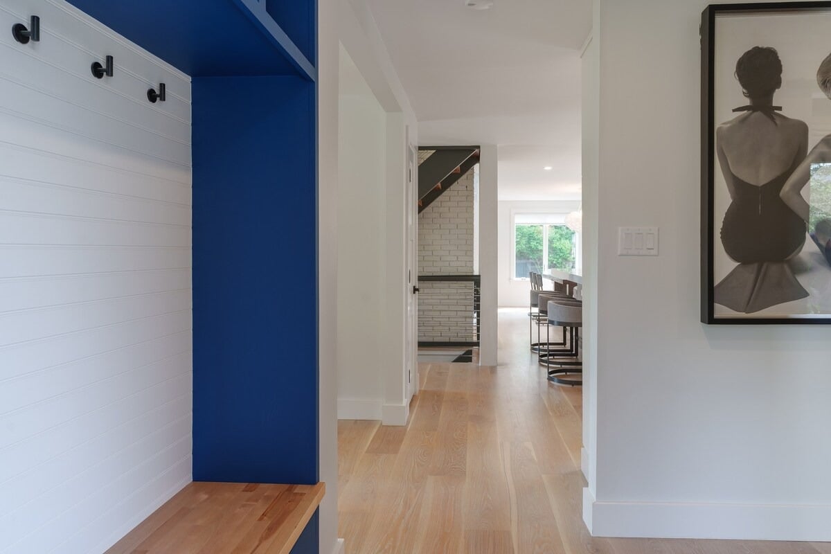 Edgartown Designer Retreat With Pool & Hot Tub