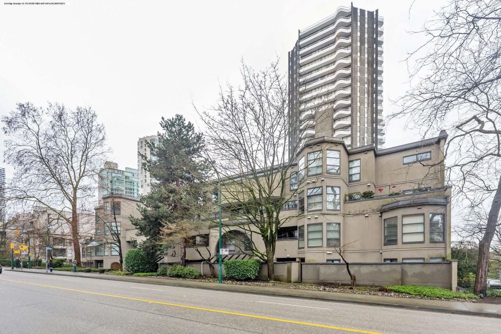 1106 Pacific St, #404