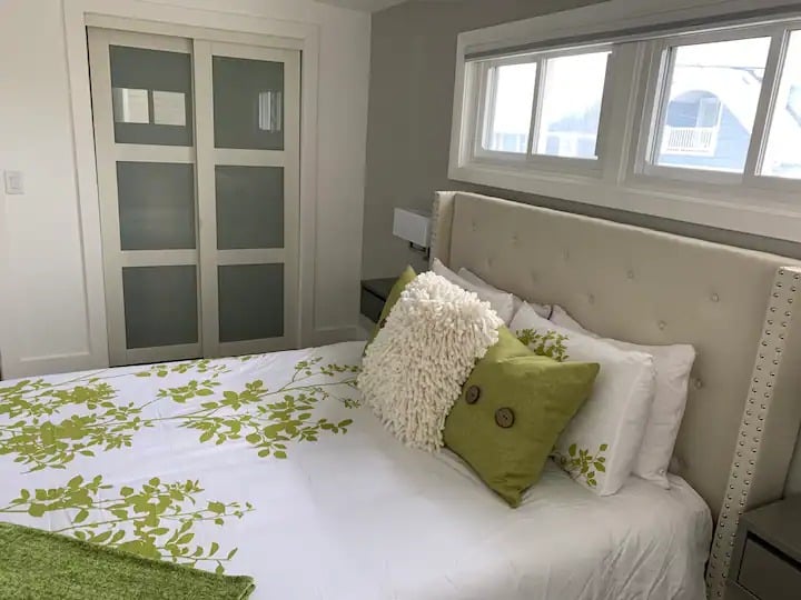 #492 Unbelievable Oceanfront Views Newly Renovated Summer Rental