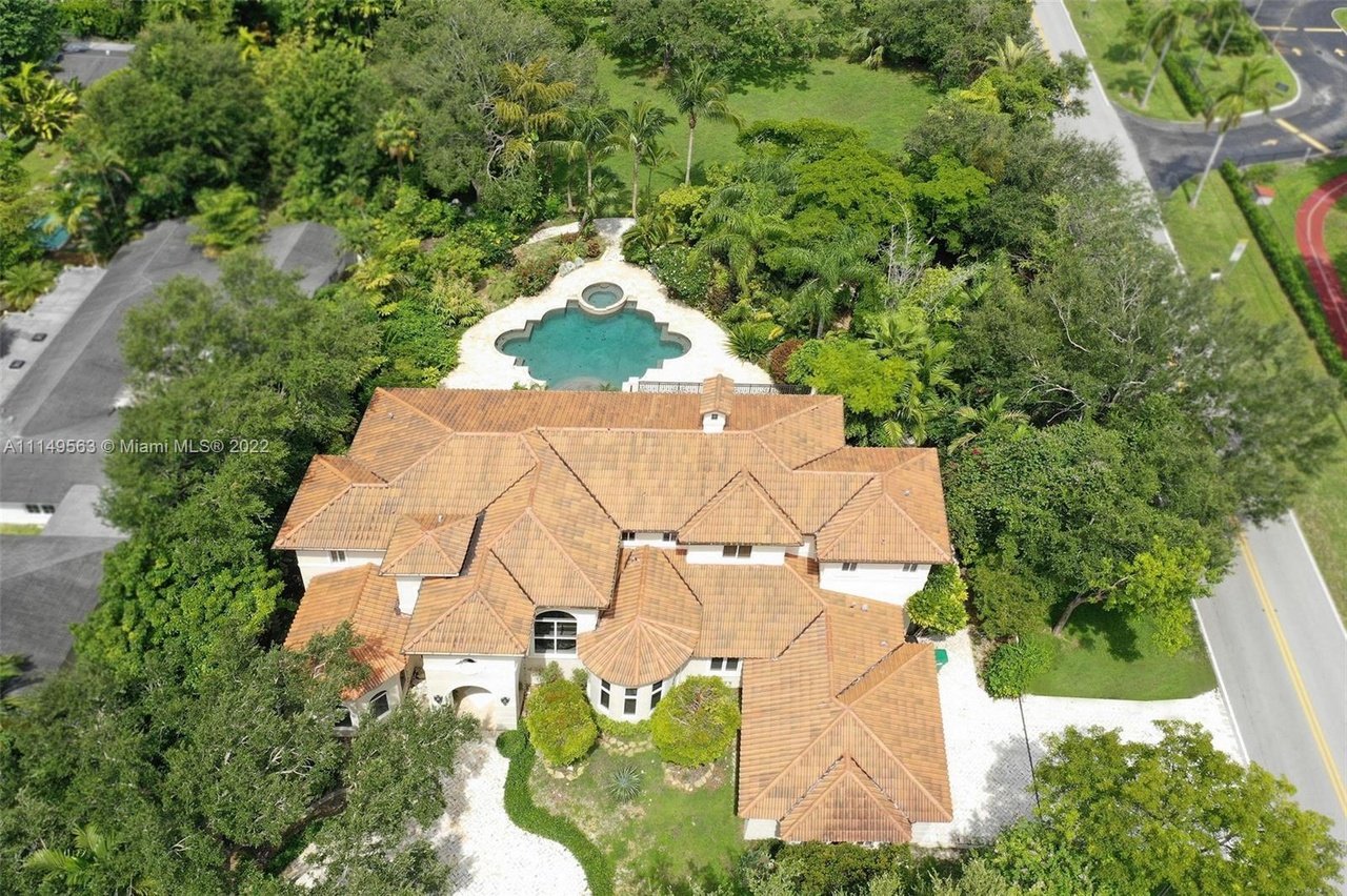 6400 SW 72nd Ct