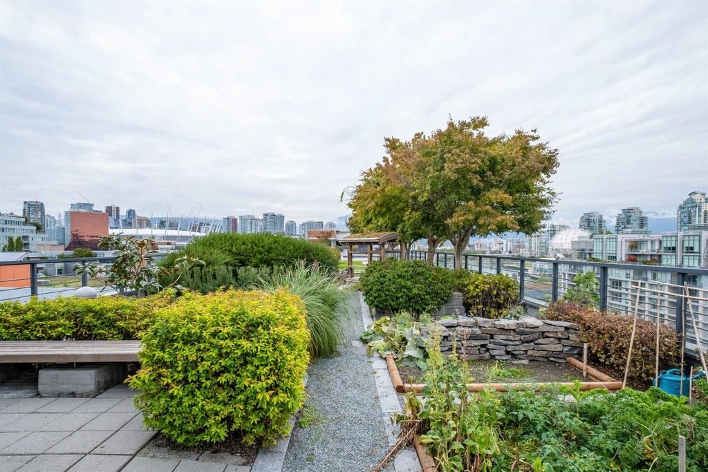 123 W 1st Ave, #710