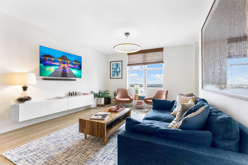 511 SE 5th Avenue Ave, #2213