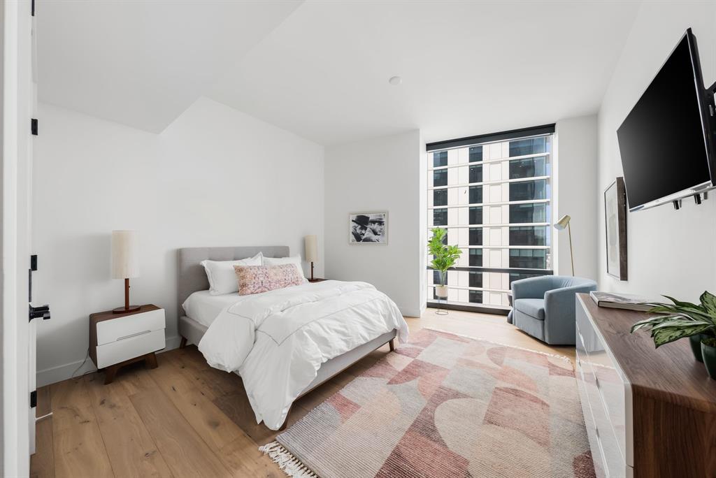70 Rainey St #2606