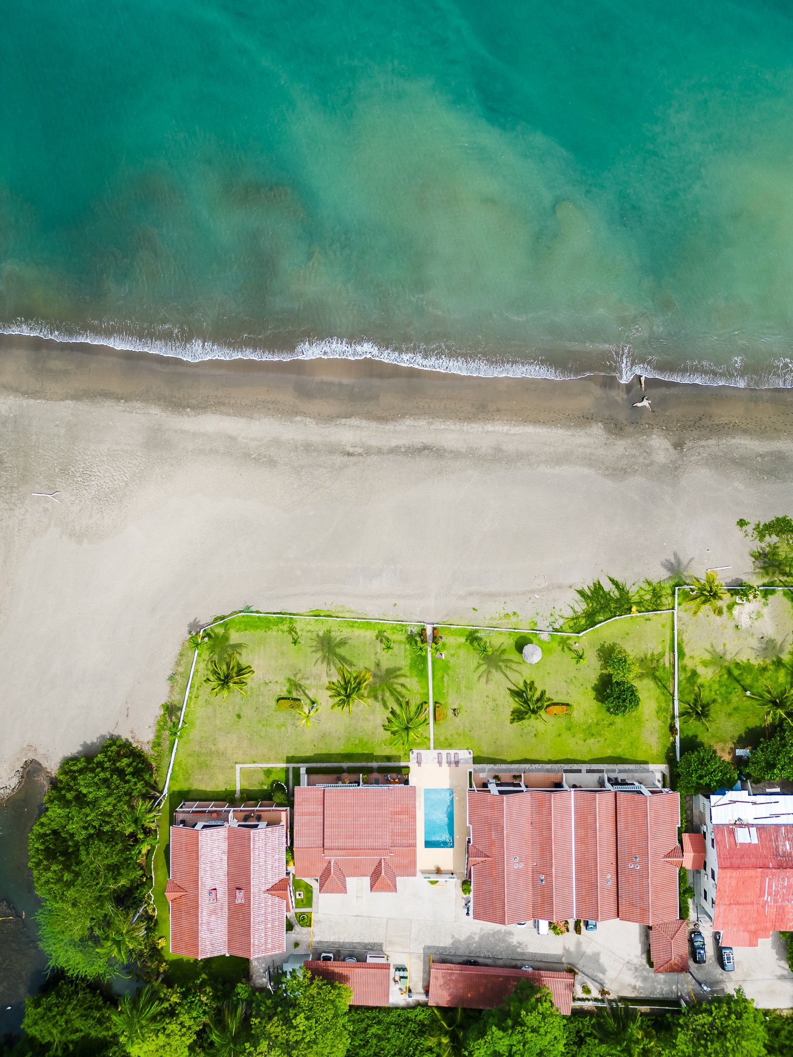 Pacific Beach 4 | Adorable 2 Bedroom 2 Bathroom Beachfront Condo in Playa Potrero!