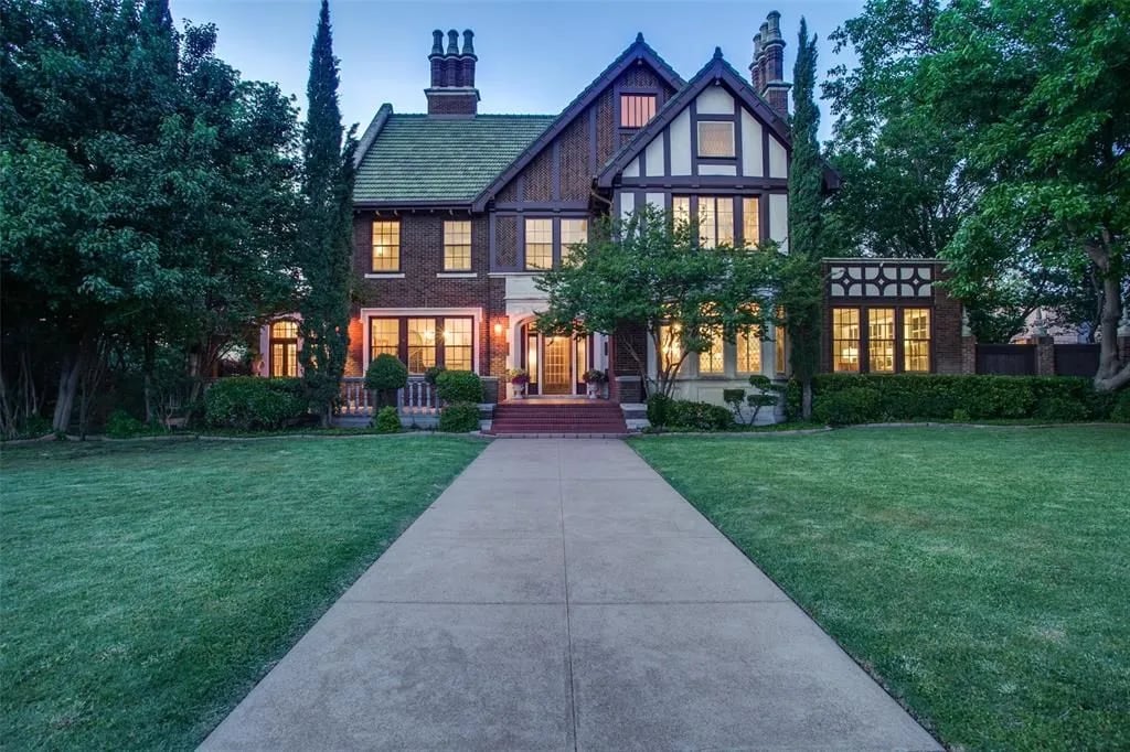 The Crown Jewel of Swiss Avenue Could Be Yours for $3.15 Million