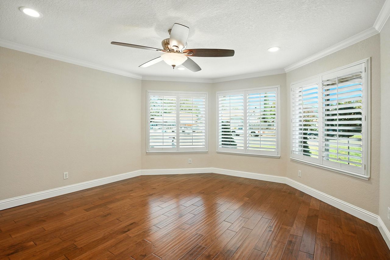 Great Custom Home in Galt! 