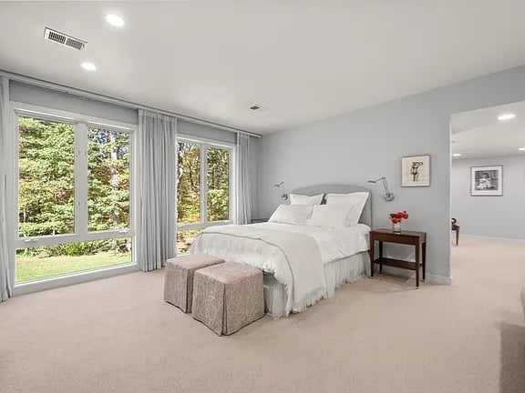 24 Trailside Rd