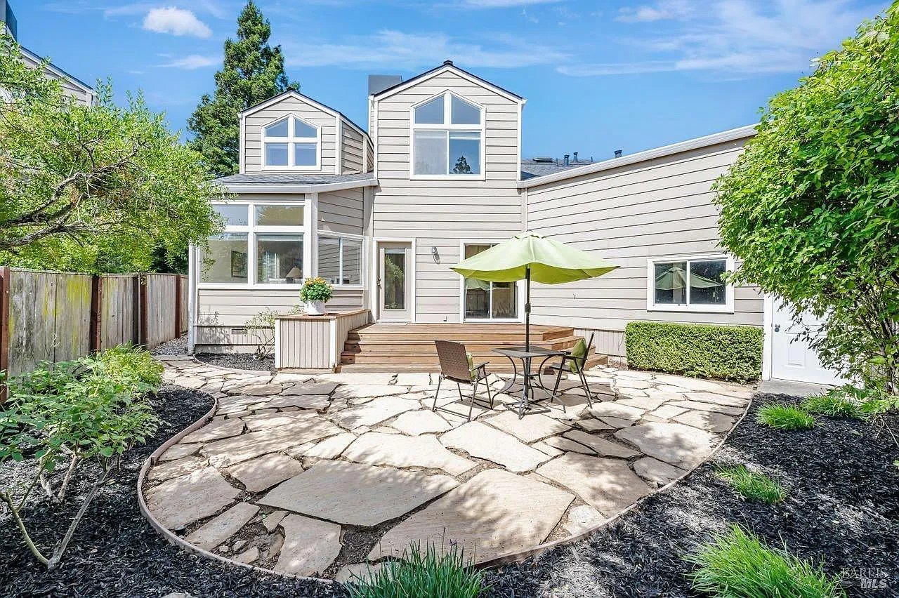 22 Parkview Circle