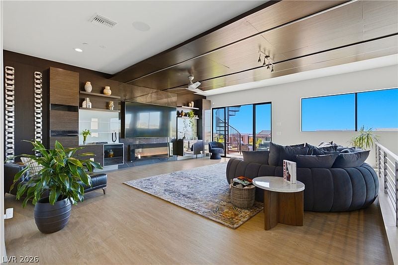 2790 La Bella Ct