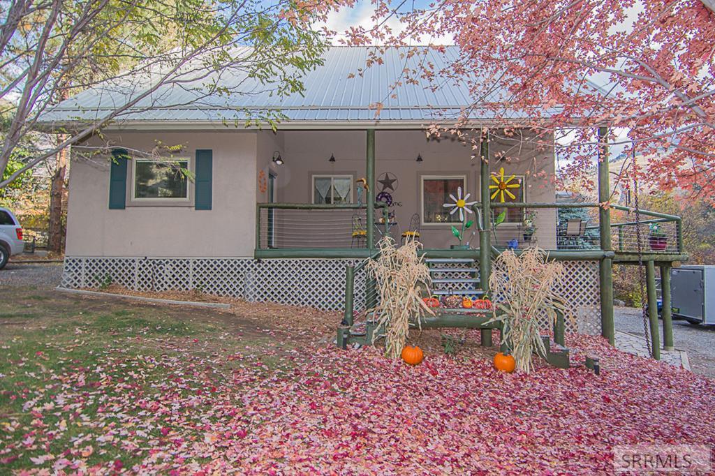 8 Redside Way
