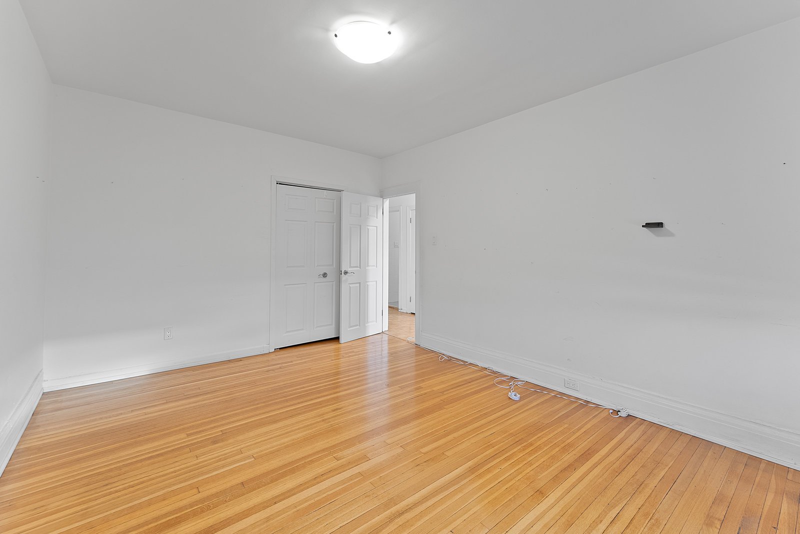 5 Crang Avenue Unit: 3