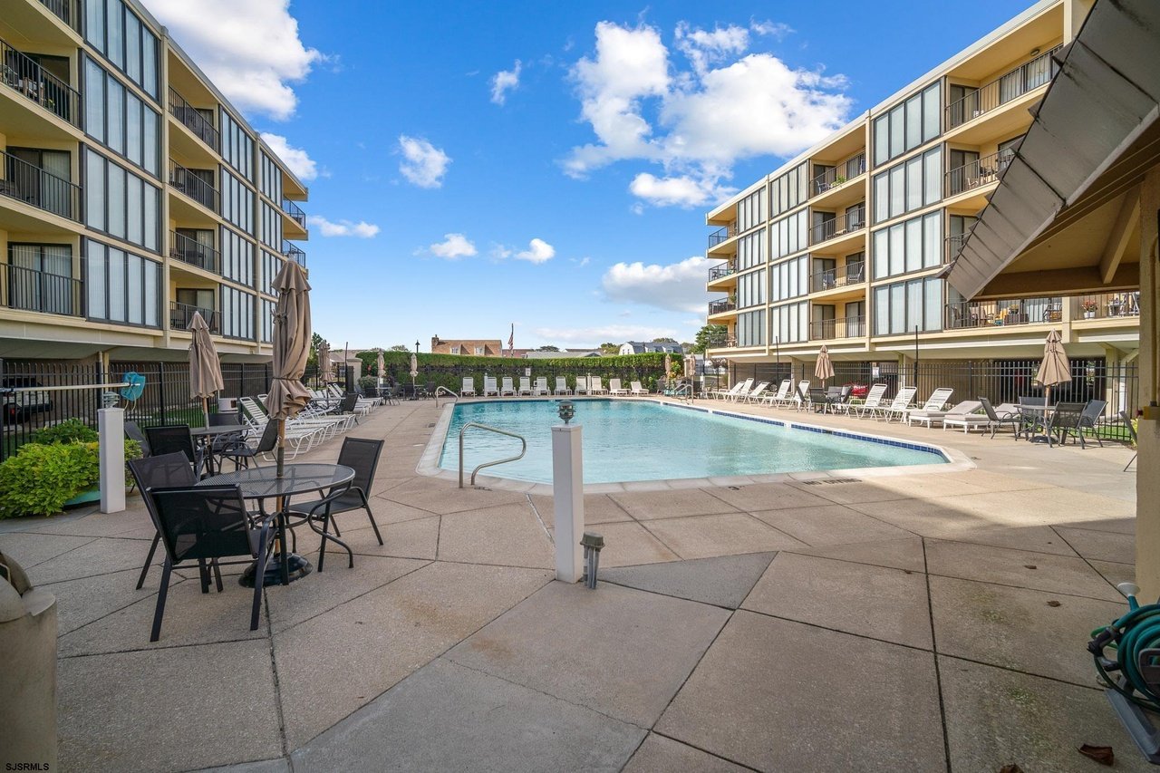 4540 W Brigantine Ave #N101