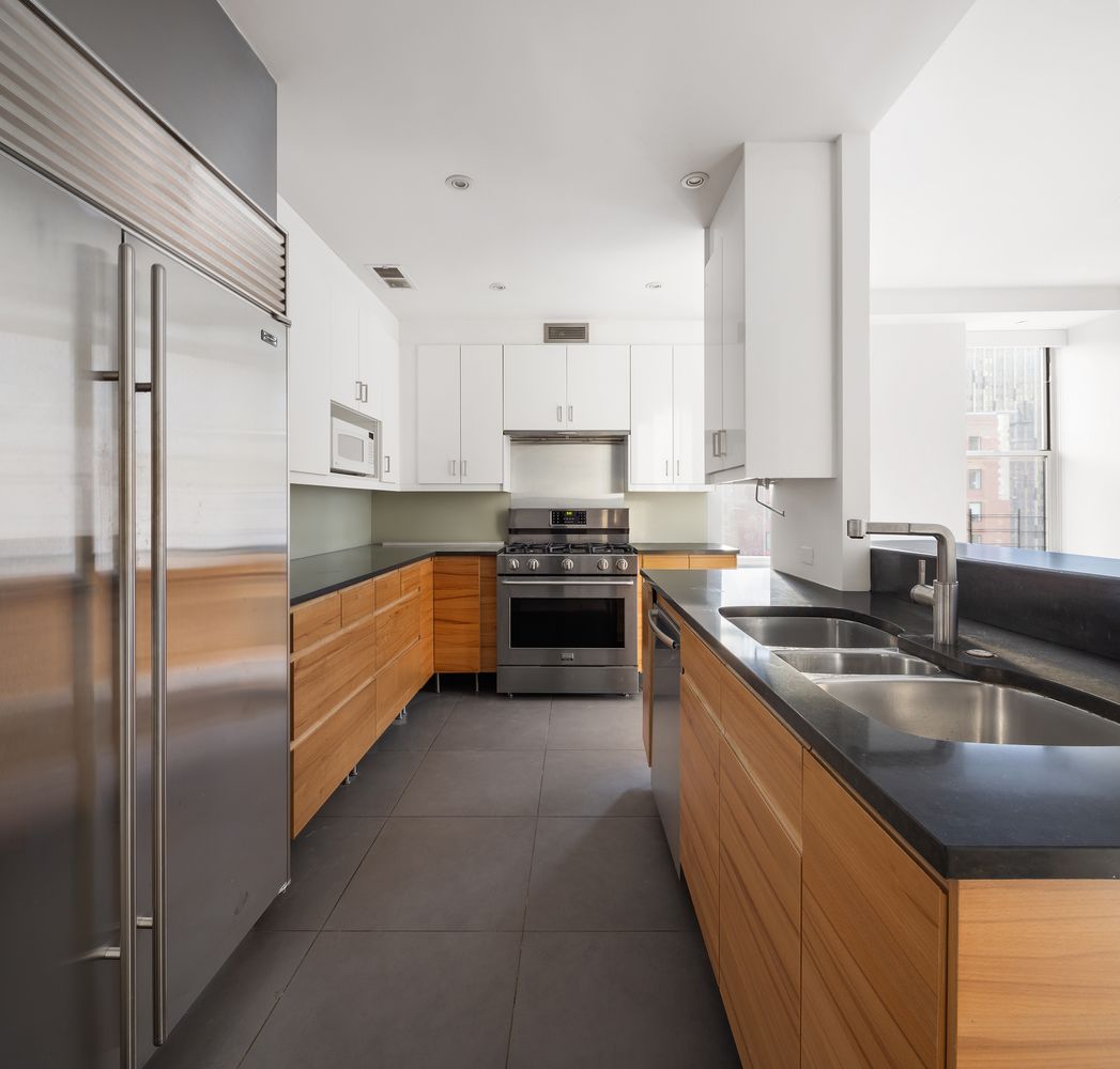 66 Leonard St # 12D