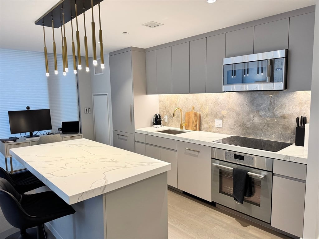 55 Lagrange St, Unit 304