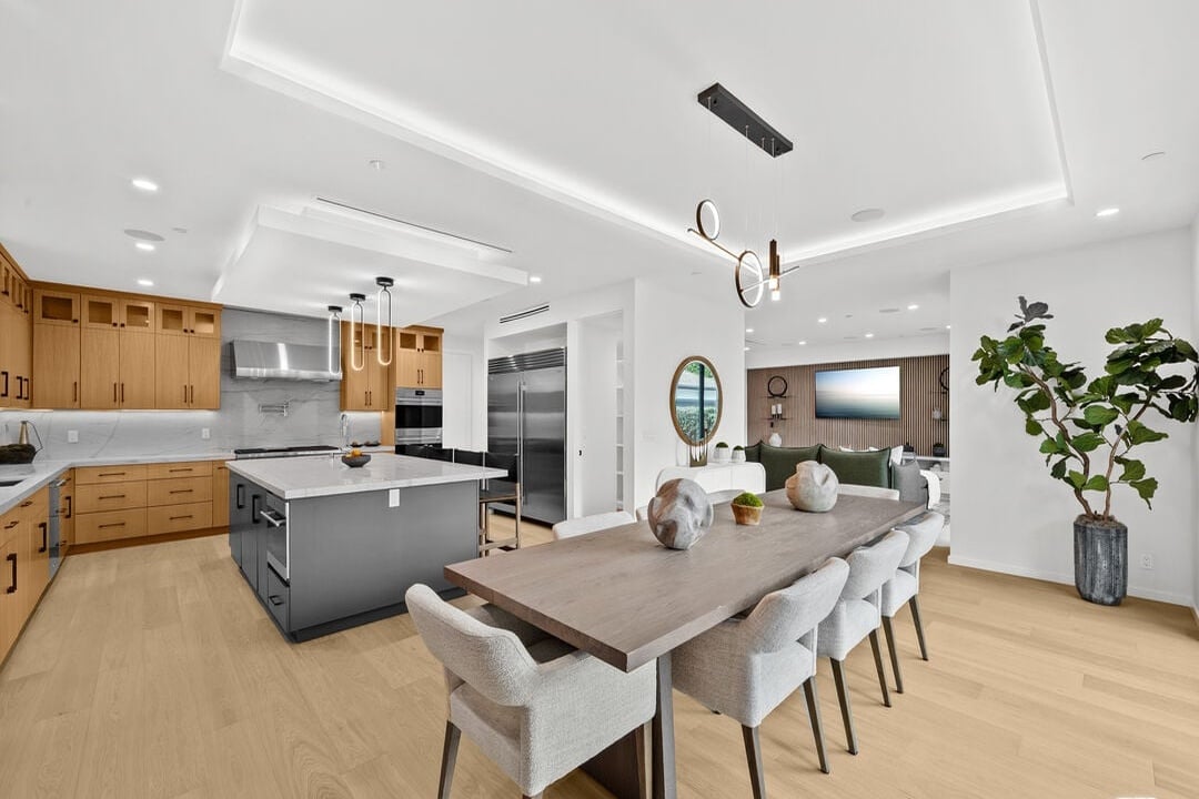 Castle Heights Pl, 90034