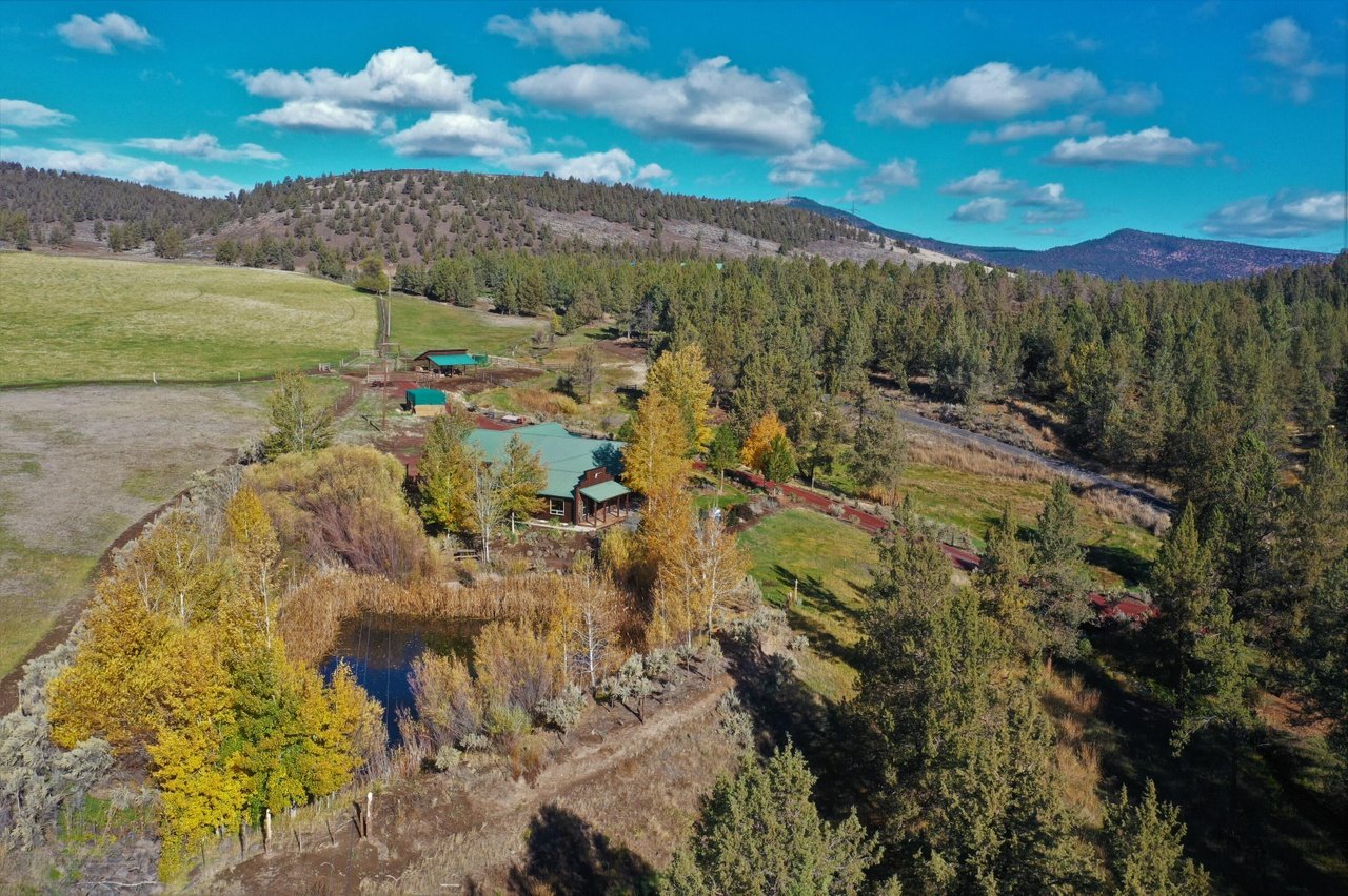 8899 NW Campbell Ranch Rd