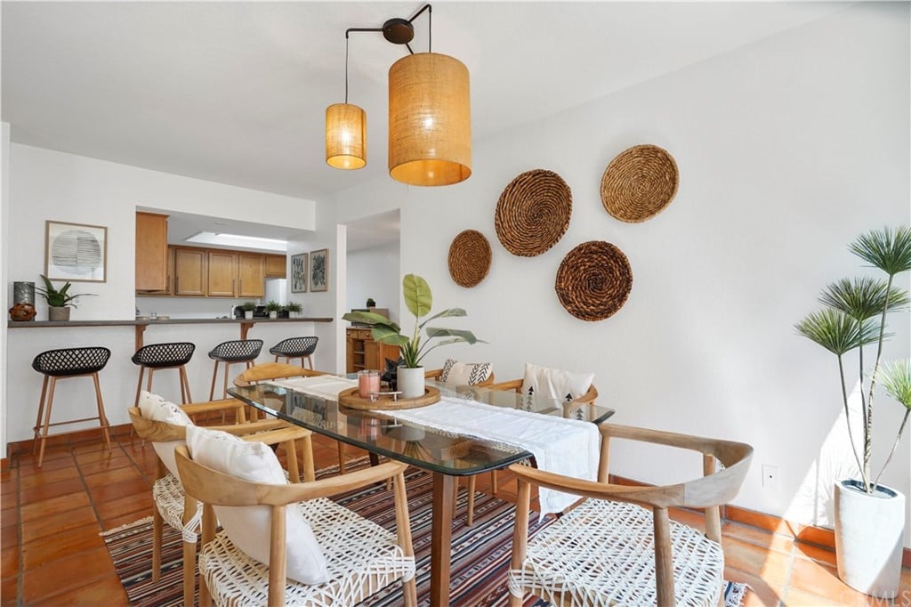 11918 Avon Way, Unit 104