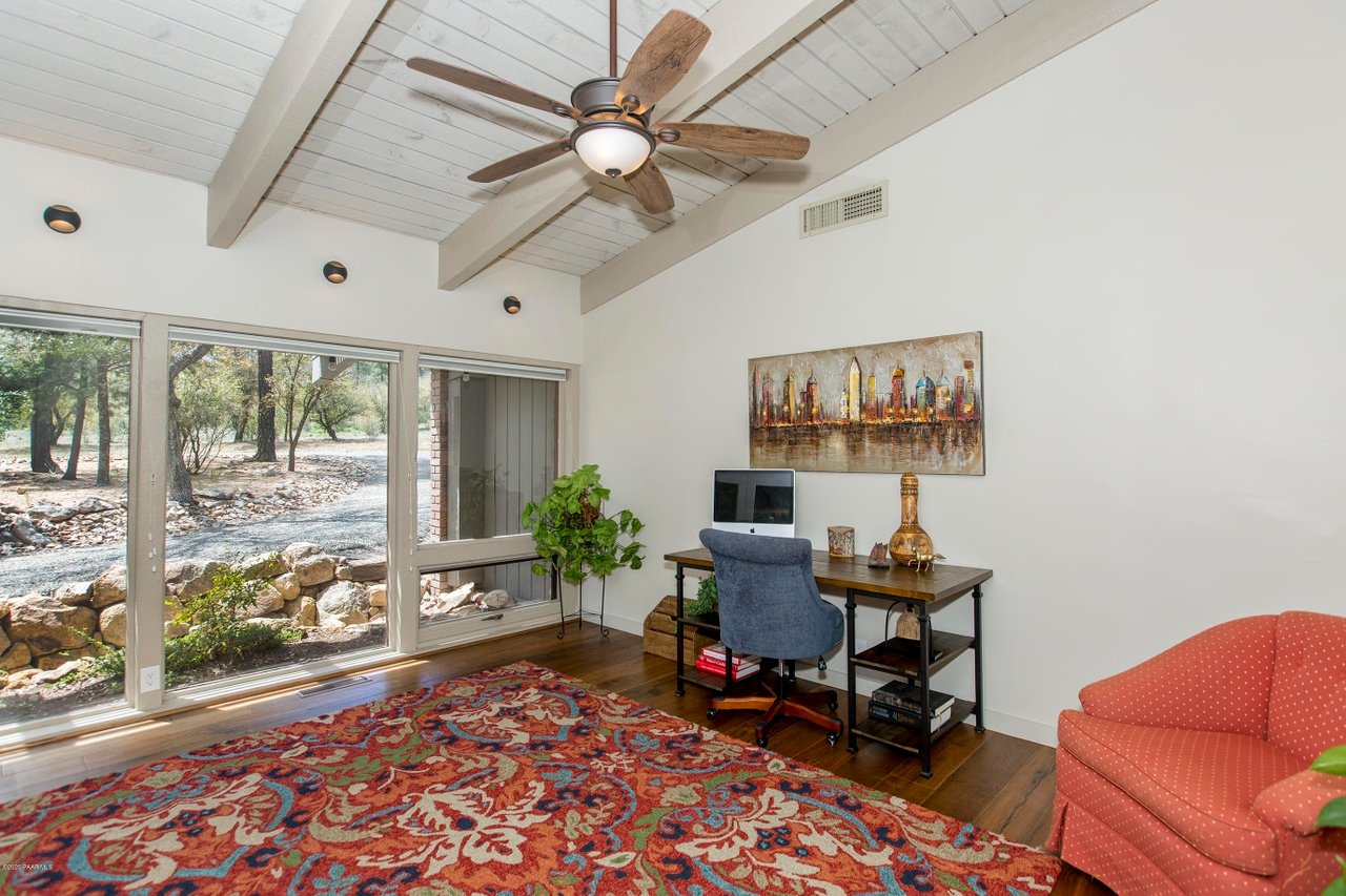 2200 W Shadow Valley Ranch Rd