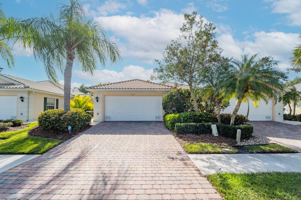 9177 SE Retreat Drive 
